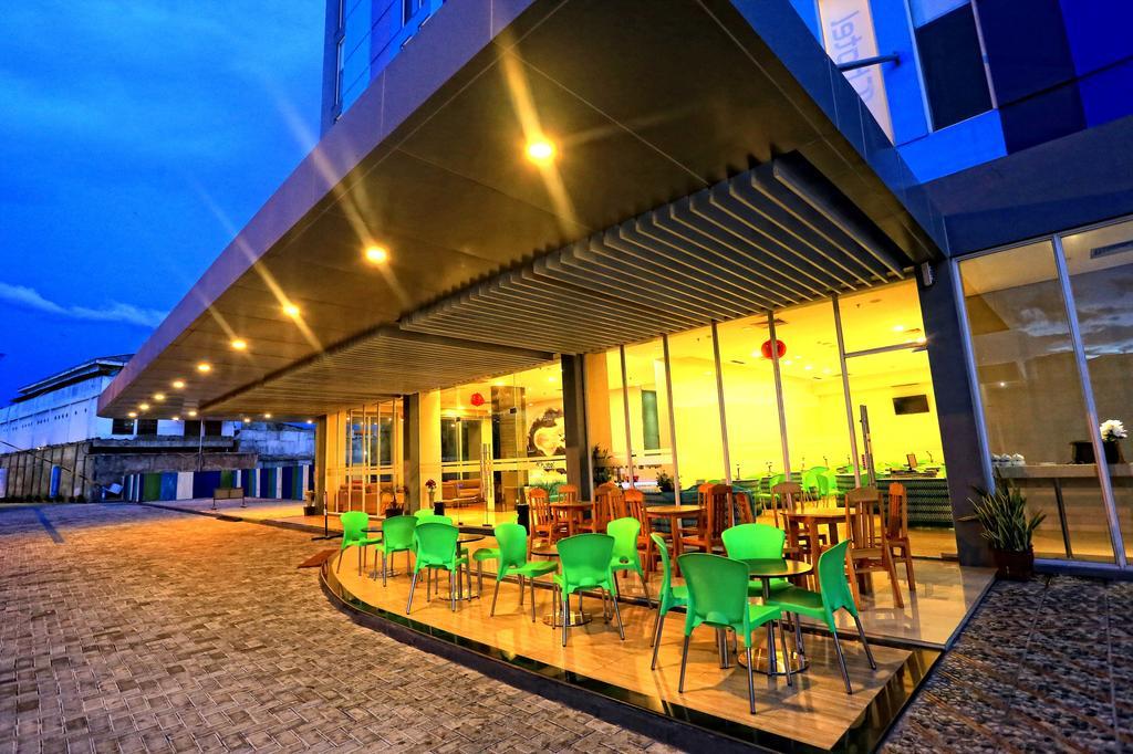 Roa Roa Hotel Palu Exterior foto