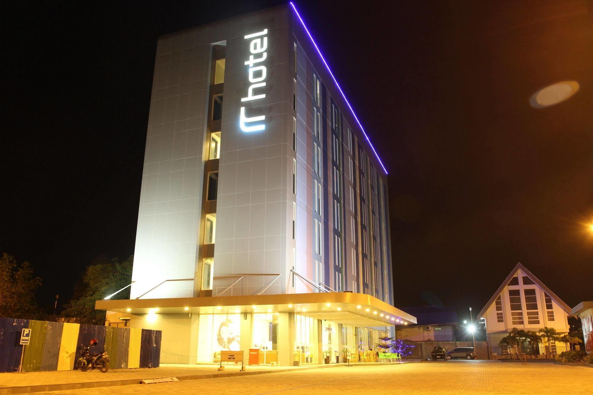 Roa Roa Hotel Palu Exterior foto